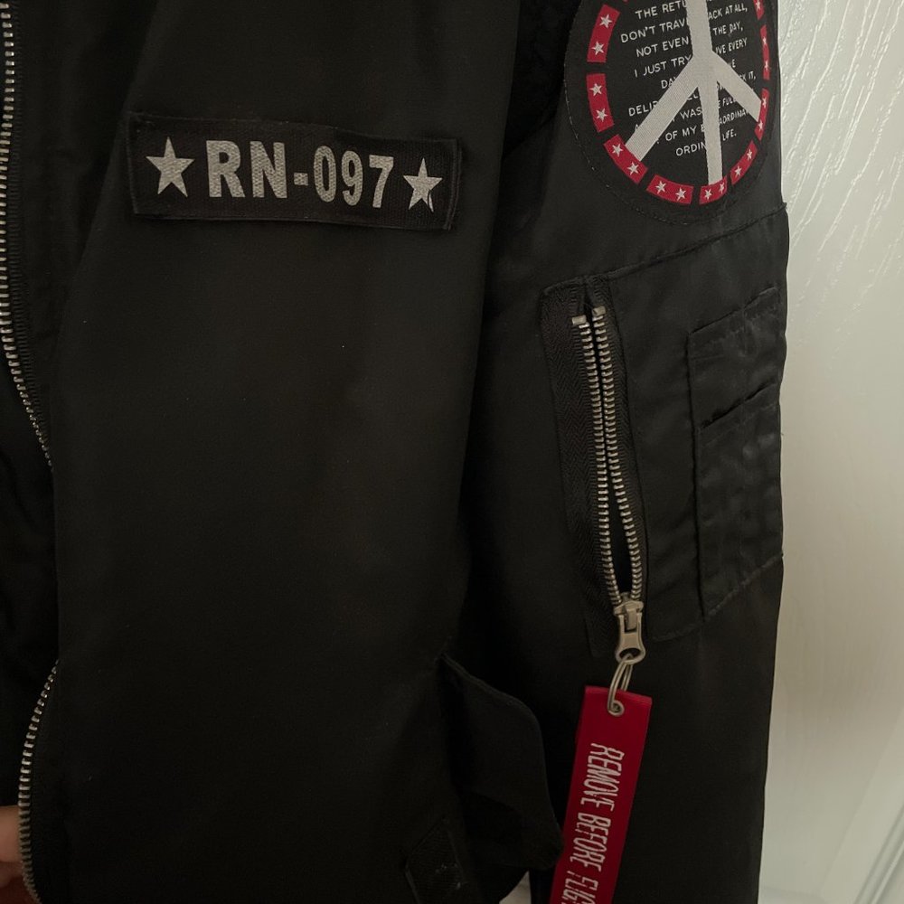 Bomber Jacket - Picture 3 of 4